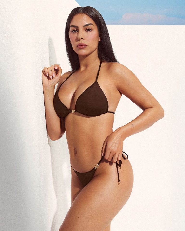 georgina-rodriguez-calzedonia-campaign